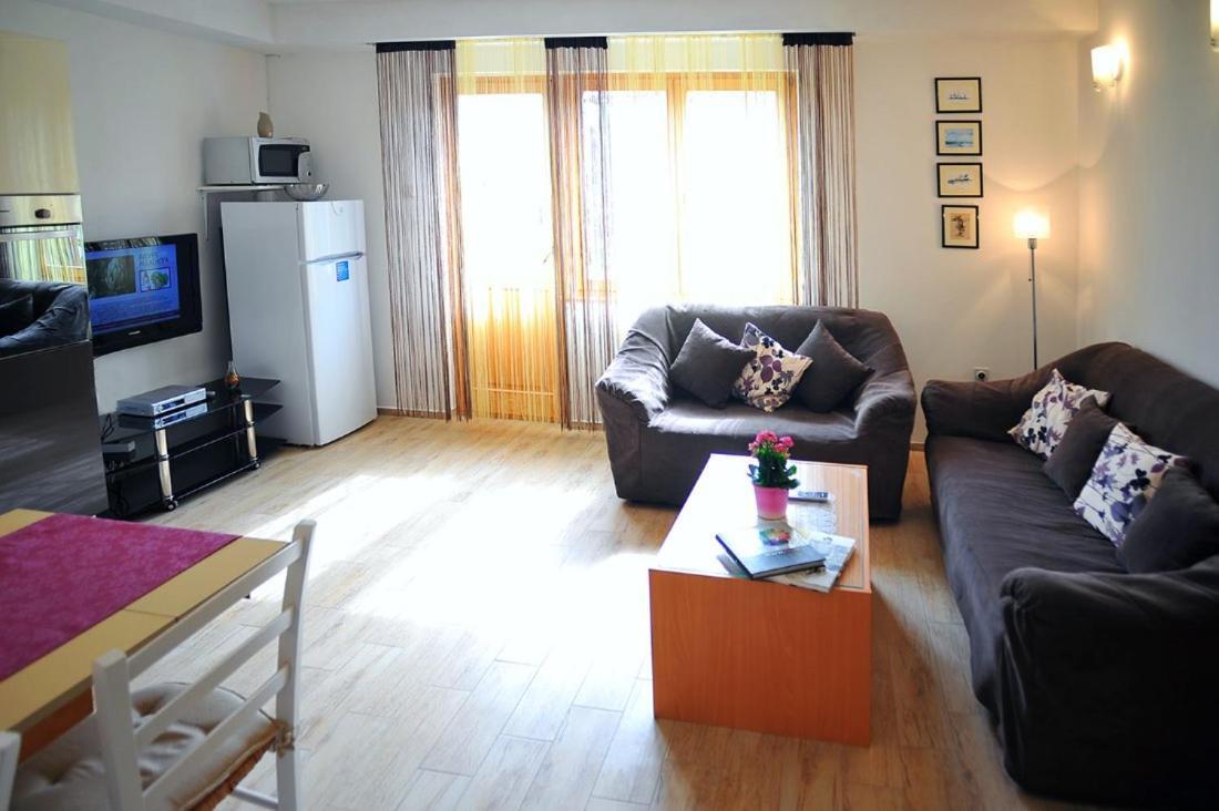 Apartmani Anita Medulin Buitenkant foto