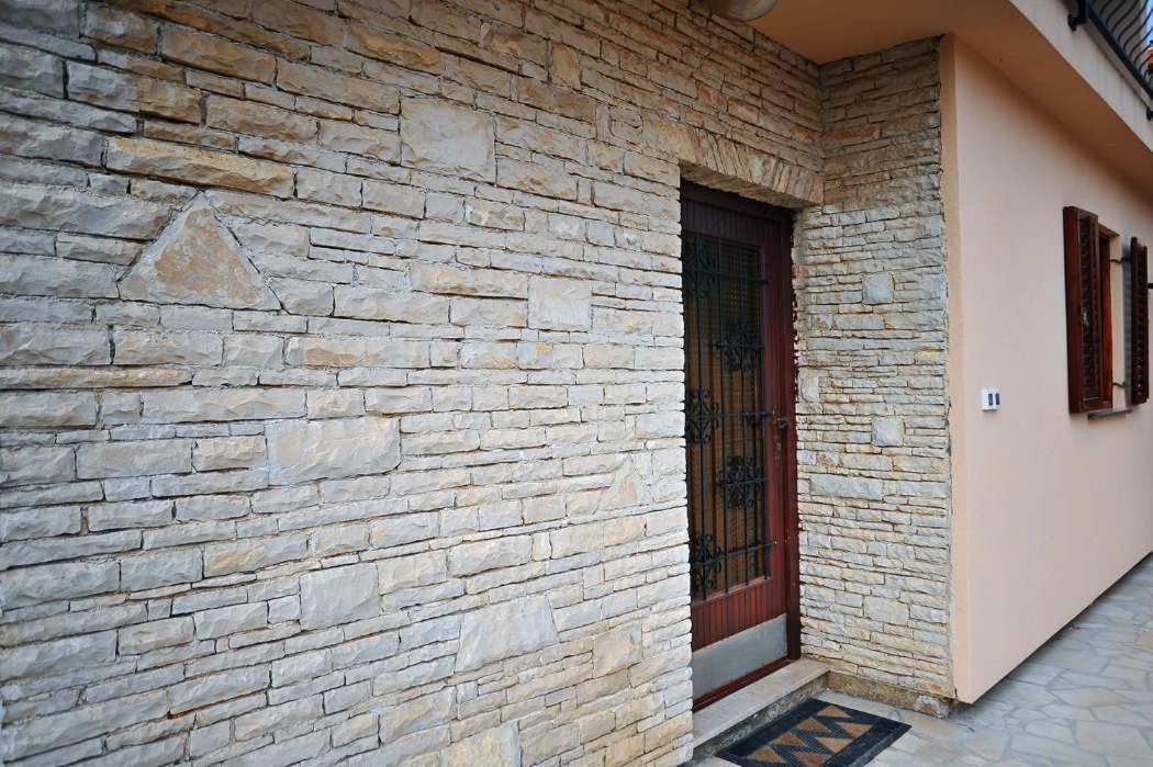 Apartmani Anita Medulin Buitenkant foto