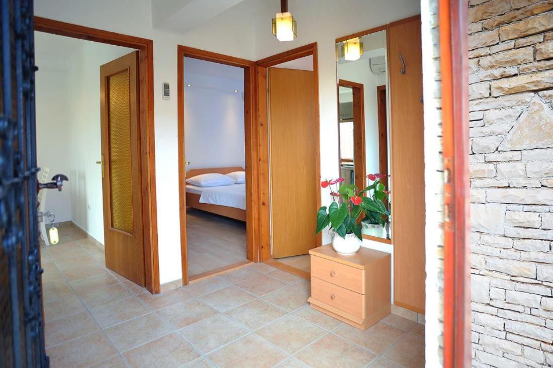 Apartmani Anita Medulin Buitenkant foto